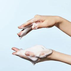 8 Hyaluronic Acid Hydrating Gentle Foaming Cleanser